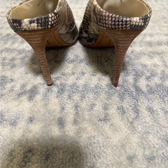 Dolce Vita Women's Snakeskin Mules - Black and Cream - Picture 5 of 7